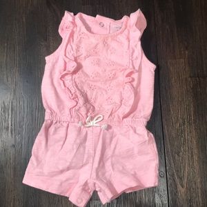 Carter’s romper in 3mths.